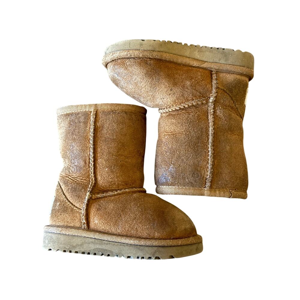 UGG Classic Kids Winter Tan Fur Boots Shoes Toddler size 6